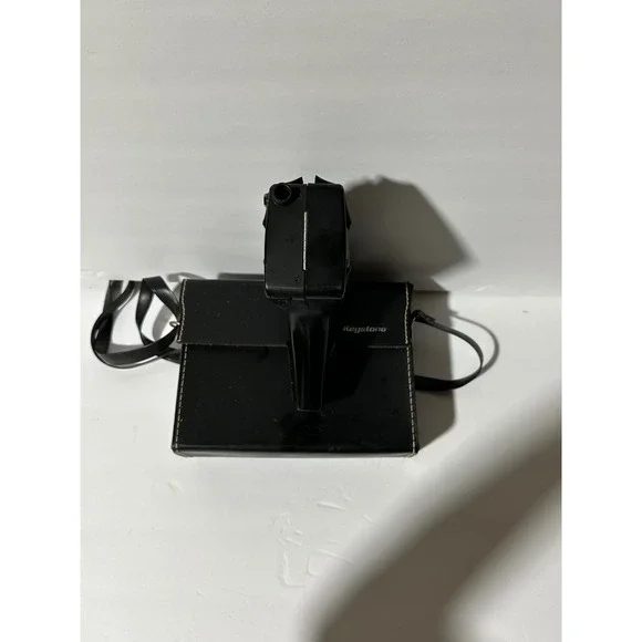 Vintage Keystone XL204 Electric Eye Movie Camera with Case Untested parts only - Picture 6 of 7